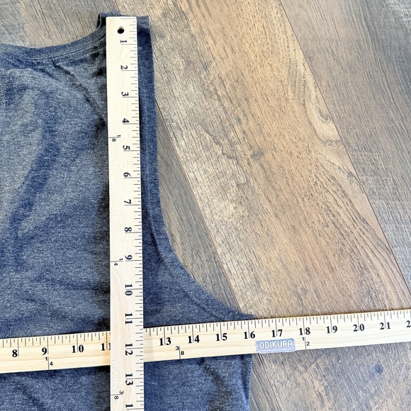 Oakley Oversize Summit Muscle Tank workout tank top athleisure top in Gray - Picture 6 of 6